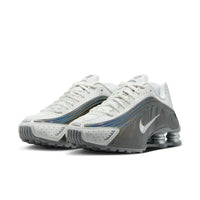 W Shox R4 "Summit White"