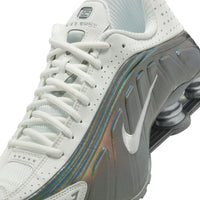 W Shox R4 "Summit White"