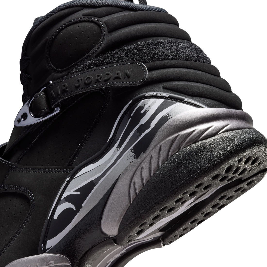 Air Jordan 8 Retro "Chrome"