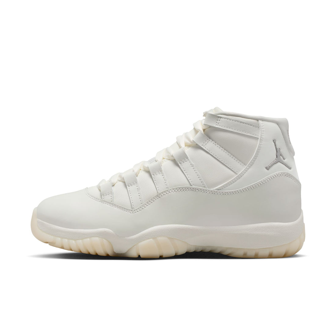 W Air Jordan 11 Retro "Pearl"
