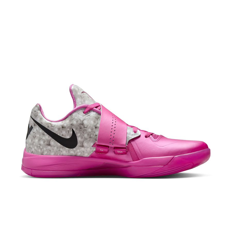 KD 4 "Aunt Pearl"