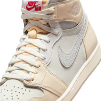 Air Jordan 1 Retro High OG "Sail / Pale Ivory"