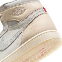 Air Jordan 1 Retro High OG "Sail / Pale Ivory"