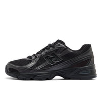 U740BO2 "Triple Black"