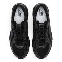 U740BO2 "Triple Black"