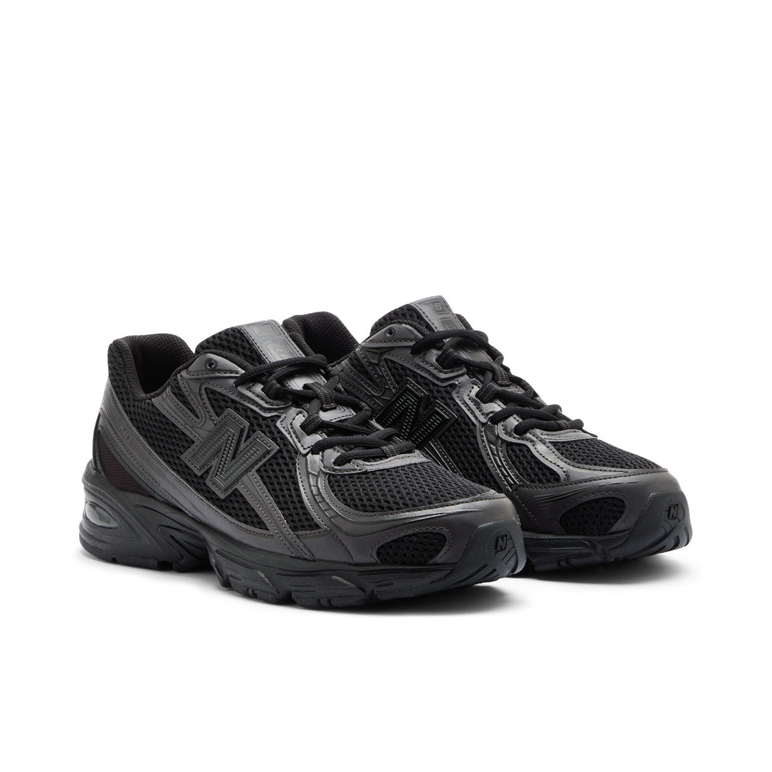 U740BO2 "Triple Black"