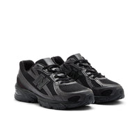 U740BO2 "Triple Black"