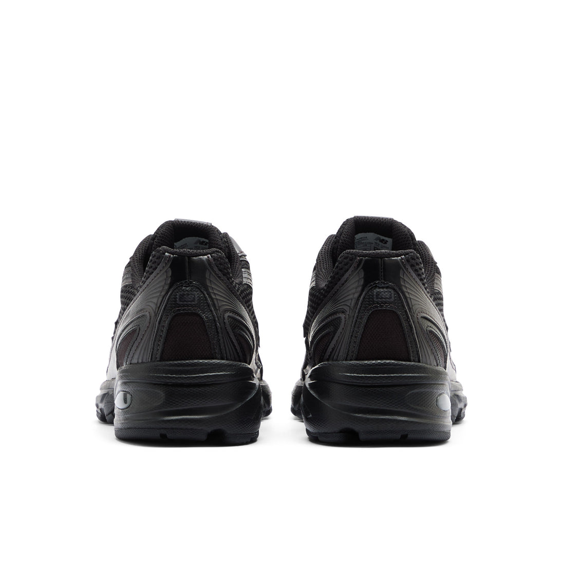 U740BO2 "Triple Black"